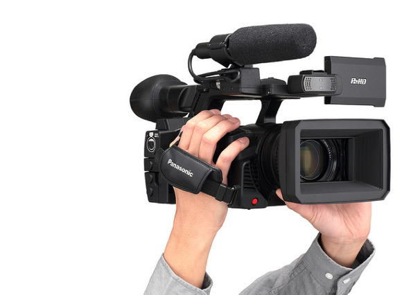 Panasonic to Begin Shipping AJ-PX270, First P2 HD Handheld Camcorder with AVC-ULTRA Recording 13