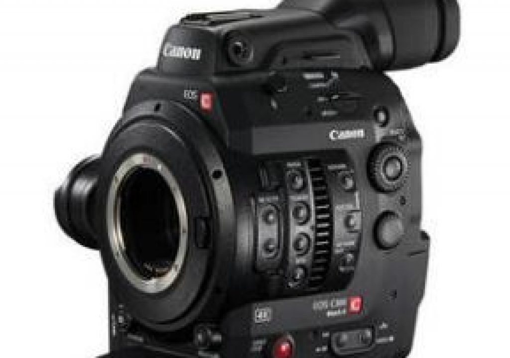 C300