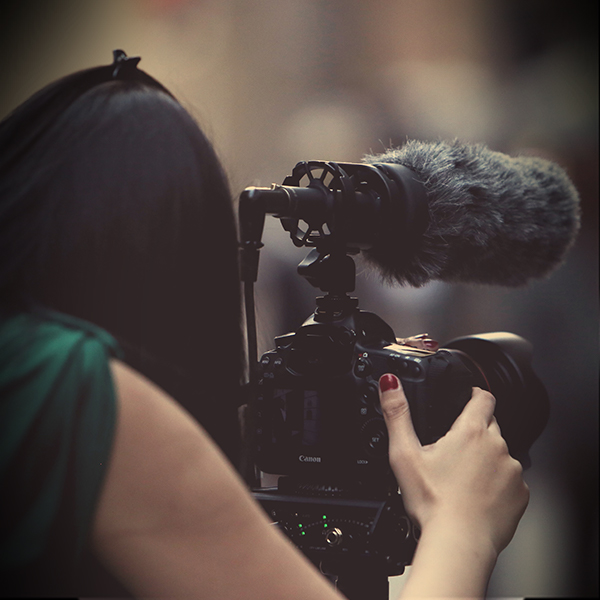 The Camera's Eye: A Guide to the Perfect Lens by Barry Andersson - 02/23/16 1