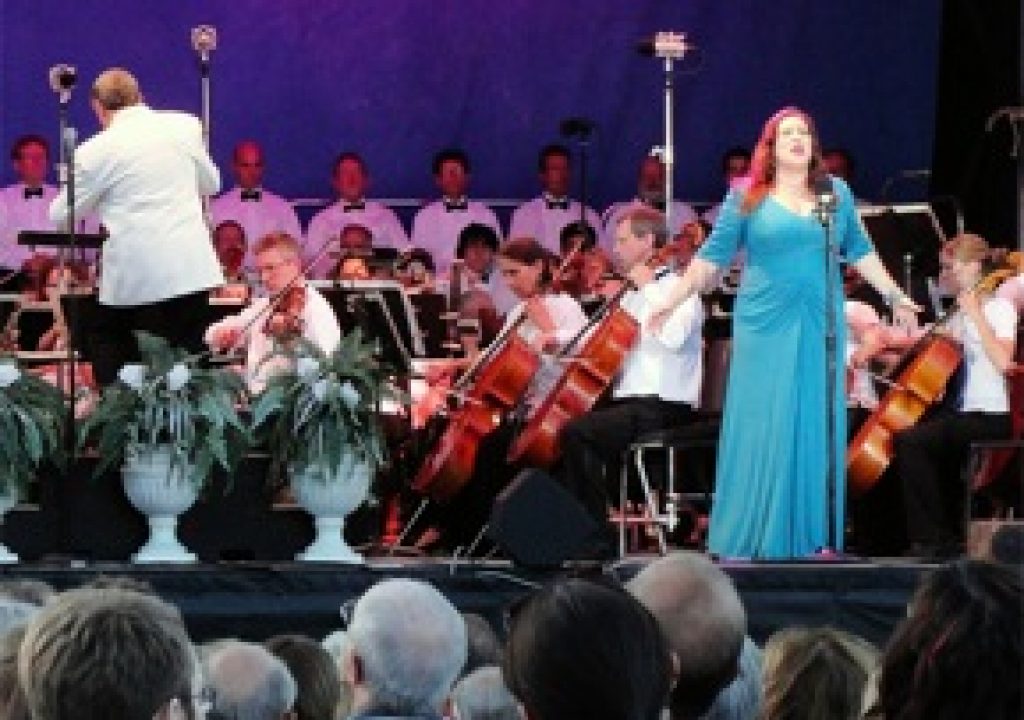 Full Compass Systems Sponsors 12th Annual Opera in the Park 3