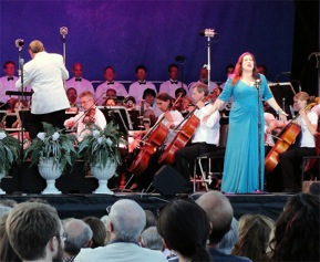 Full Compass Systems Sponsors 12th Annual Opera in the Park 8