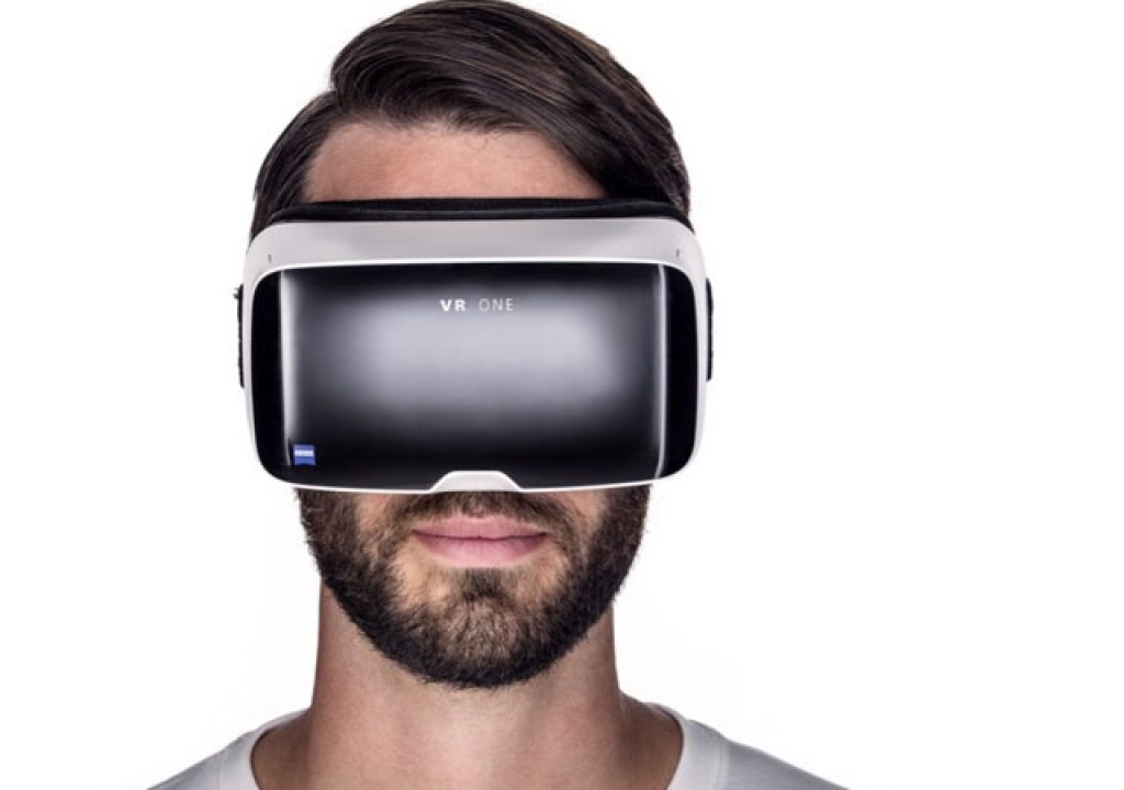 Zeiss VR ONE Headset Wins iF Design Award 7