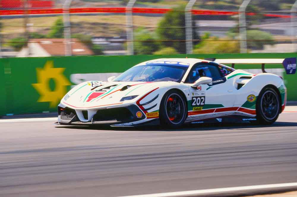 Capturing the Ferrari Challenge on Film 15 Capturing the Ferrari Challenge on Film 15