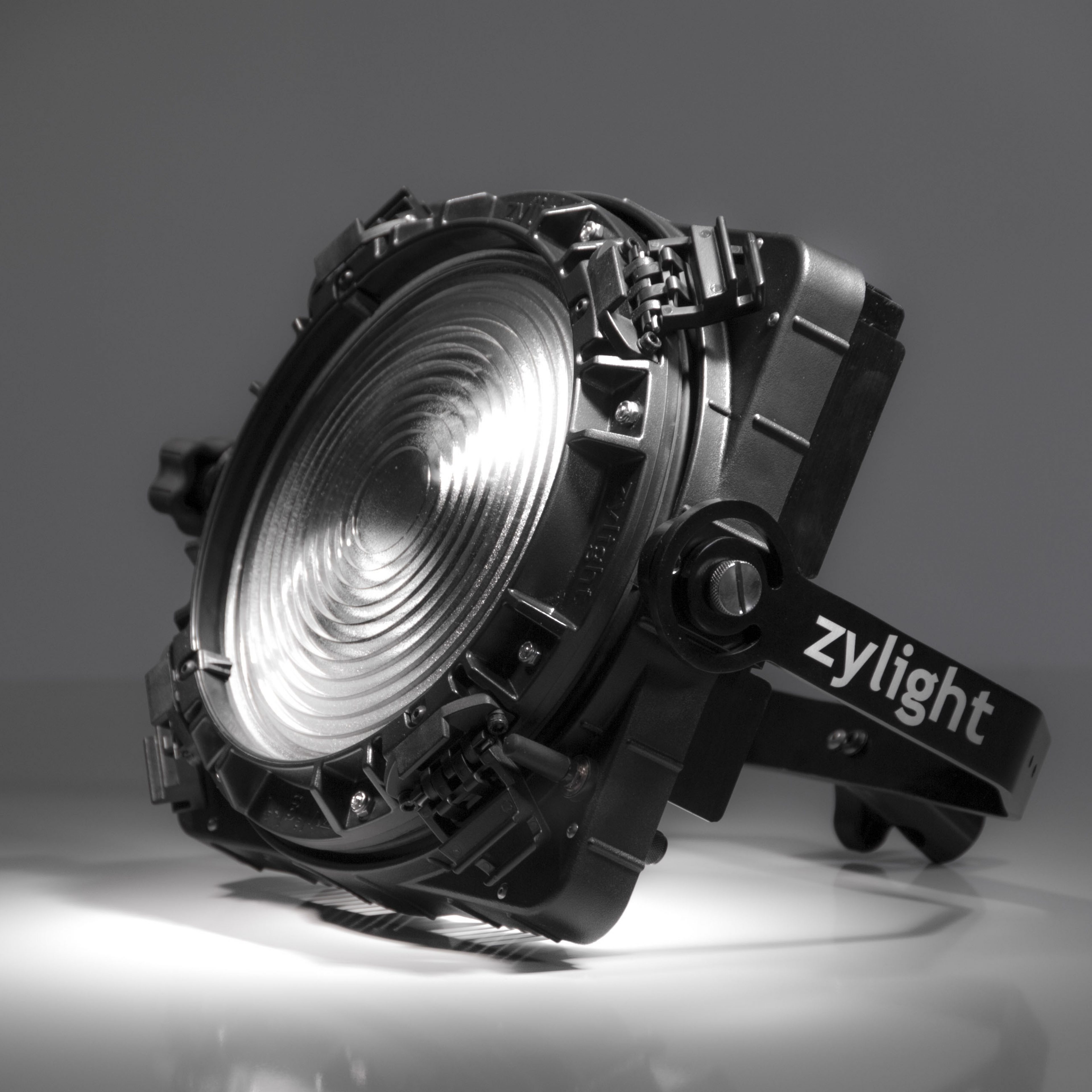 Zylight Demonstrates LED Lighting Options at CABSAT 2015 6