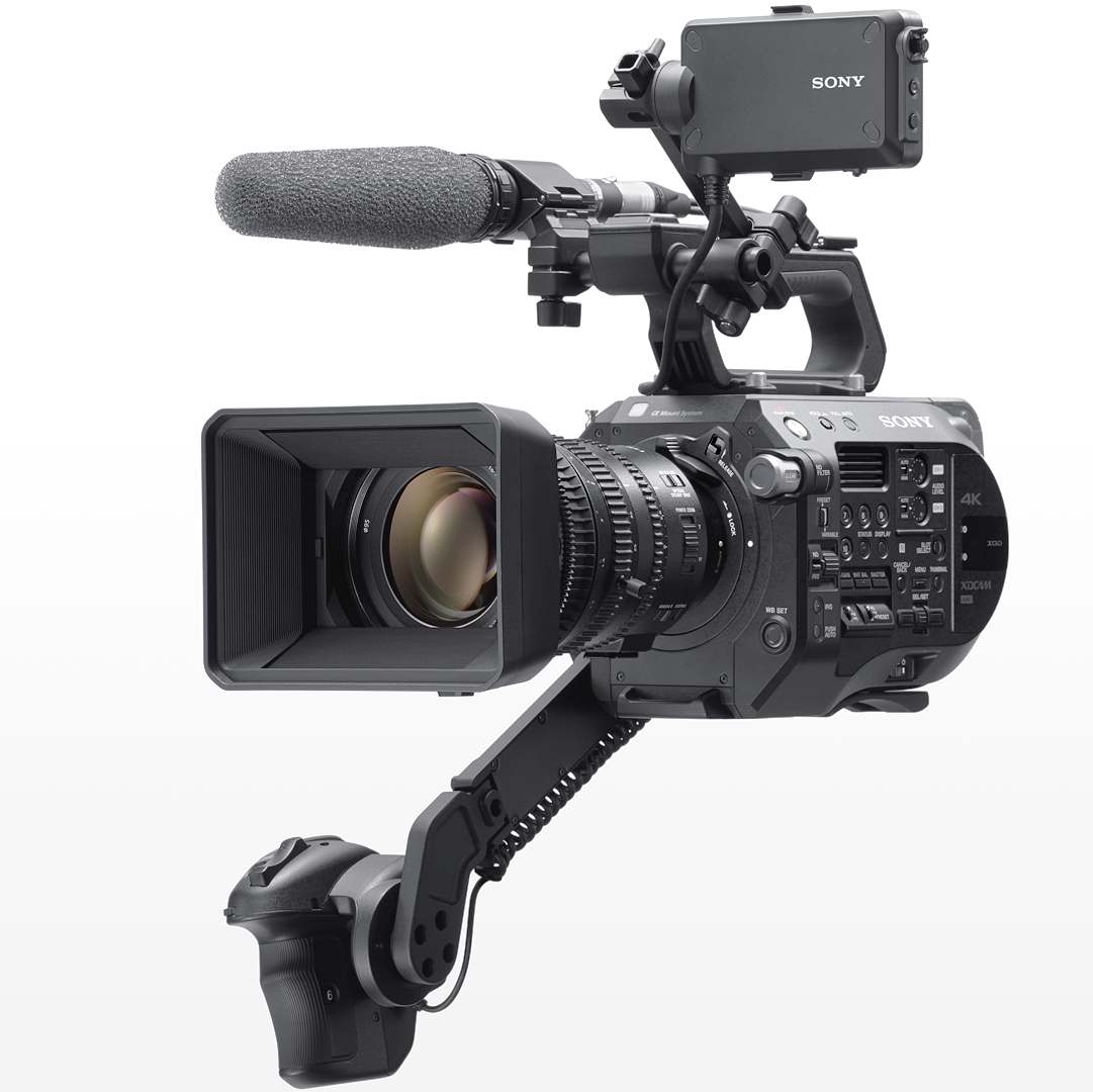 PXW-FS7 II with 18-110mm f/4 kit lens