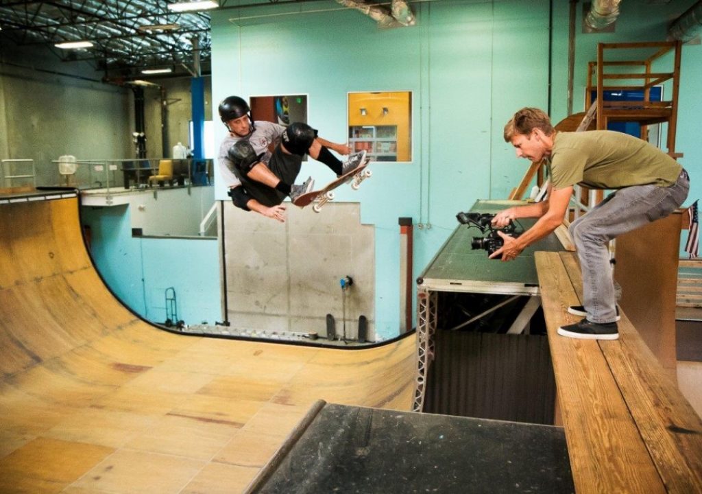Skateboarding, freestyling and loving the FS7 1