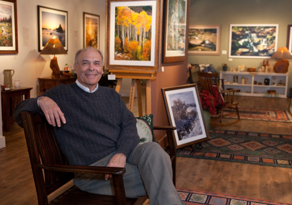 Larry_Johnson_photographer_in_his_studio.jpg