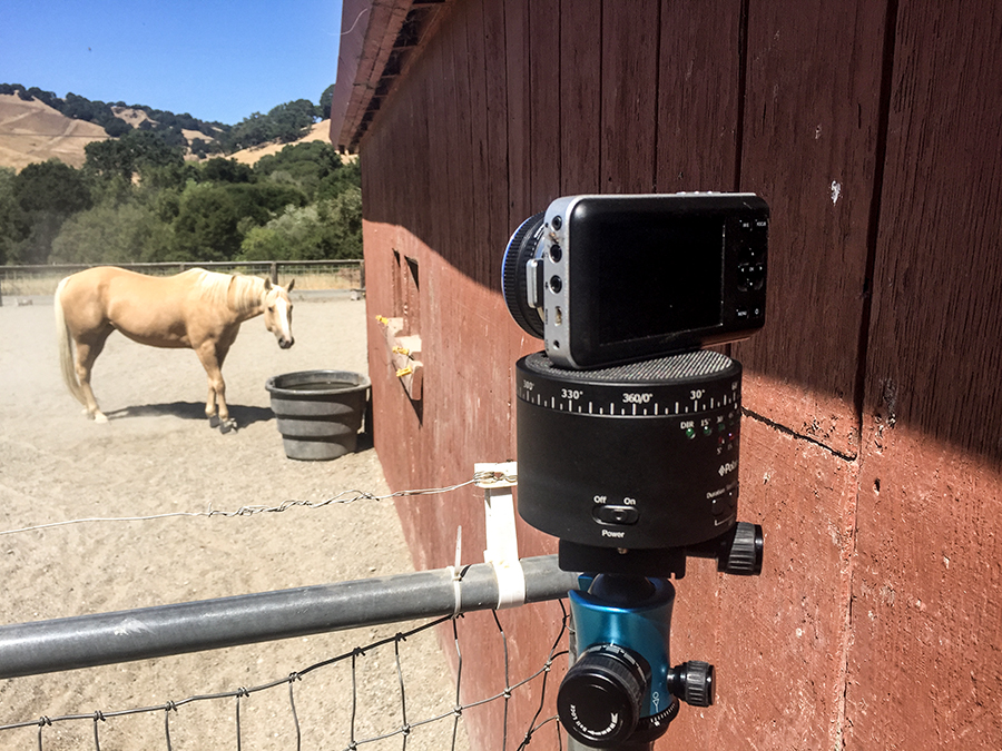 Polaroid's New Small Electronic 360º Pano Heads 3
