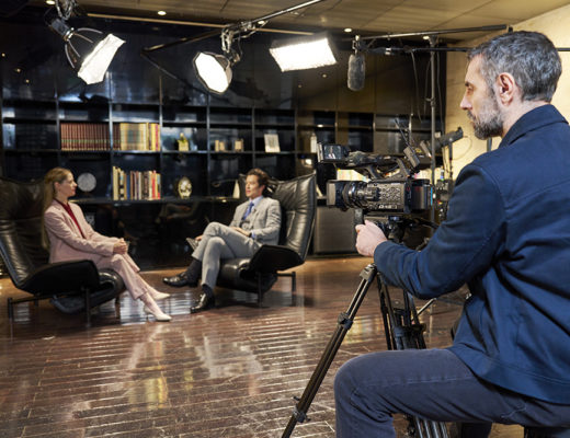 How has Sony’s PXW-Z300 taken the lead in news and documentary shooting? 8