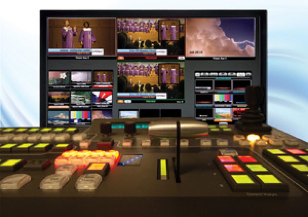 PowerAux_InfoComm_2012_JPEG.jpg