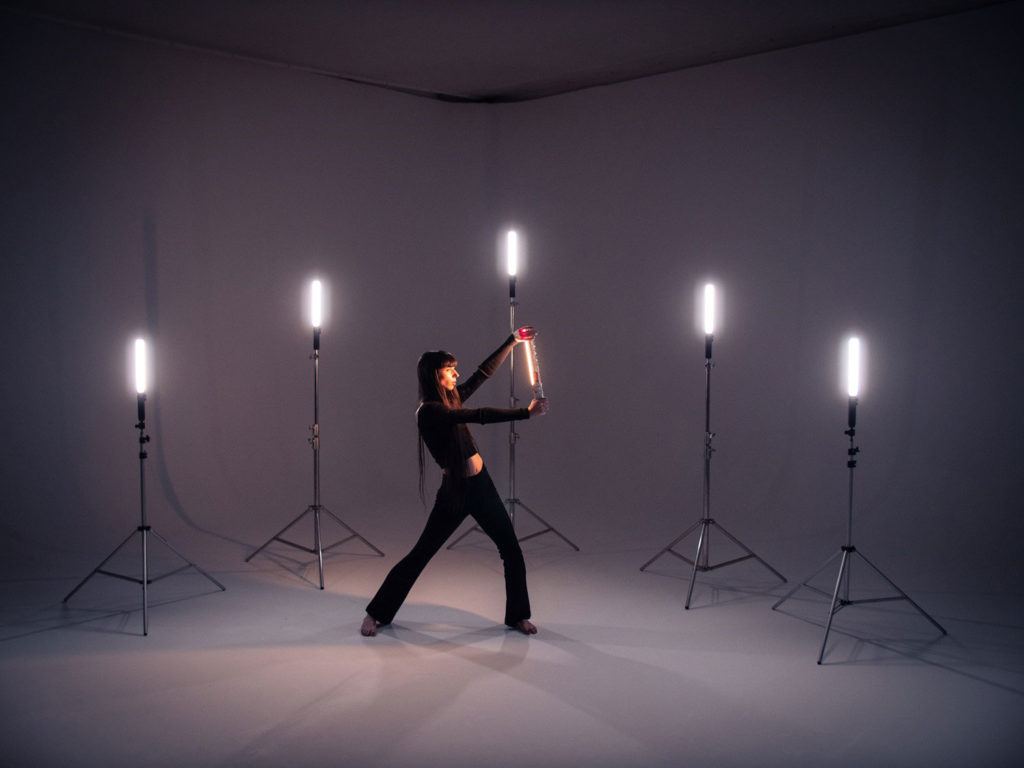 MOLUS G200 and FIVERAY V60: new lightweight filmmaking lights