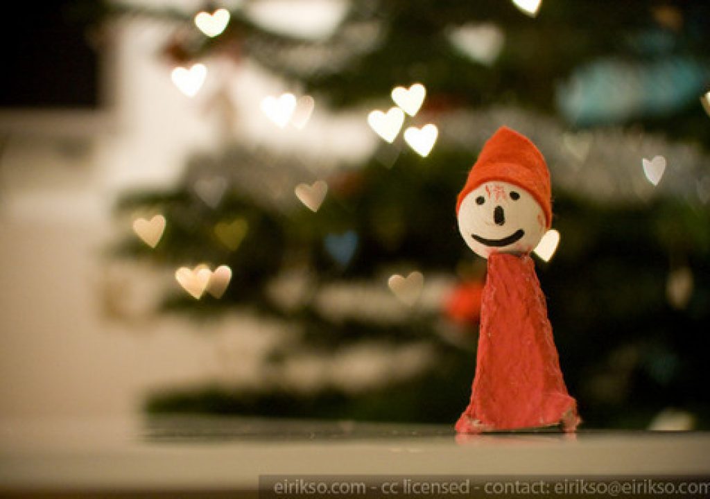 aww_bokeh_hearts.jpg