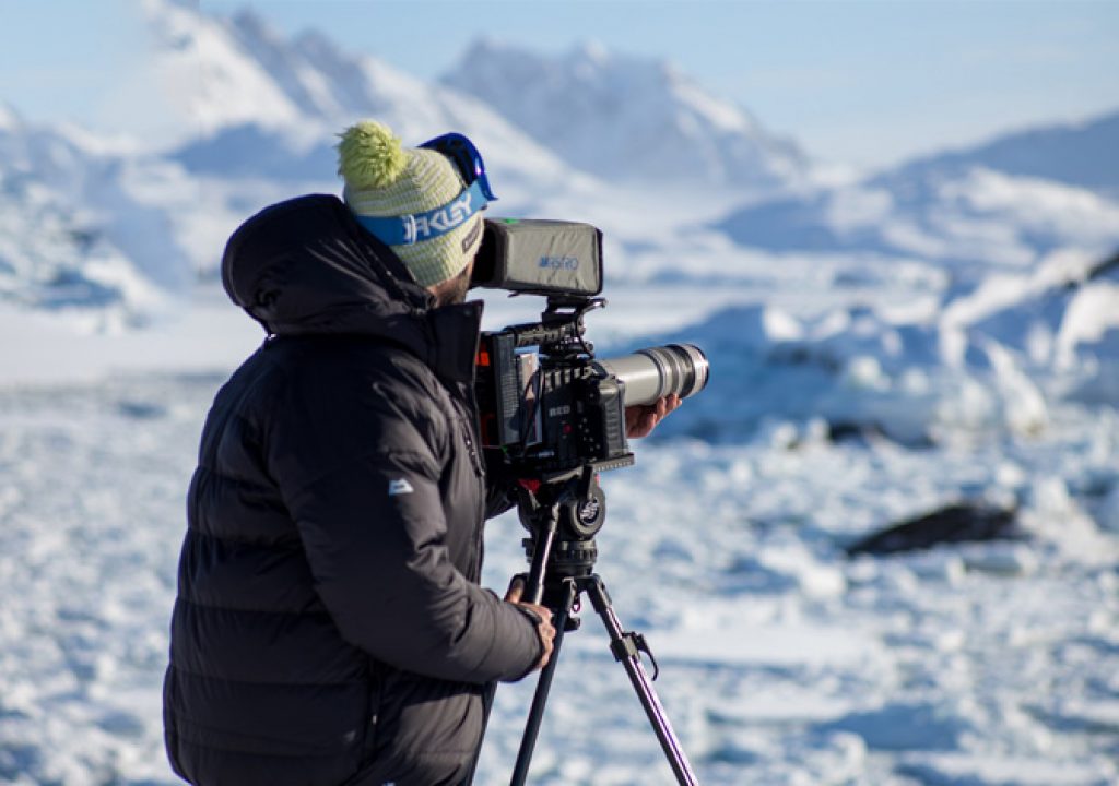 Testing the Sachtler Video 18 S2 tripod in Greenland