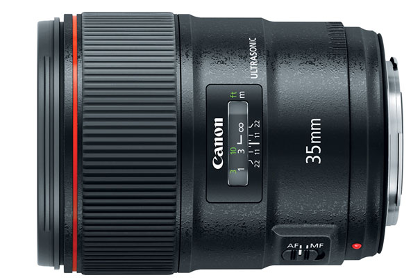 A reportage lens with revolutionary technology 20