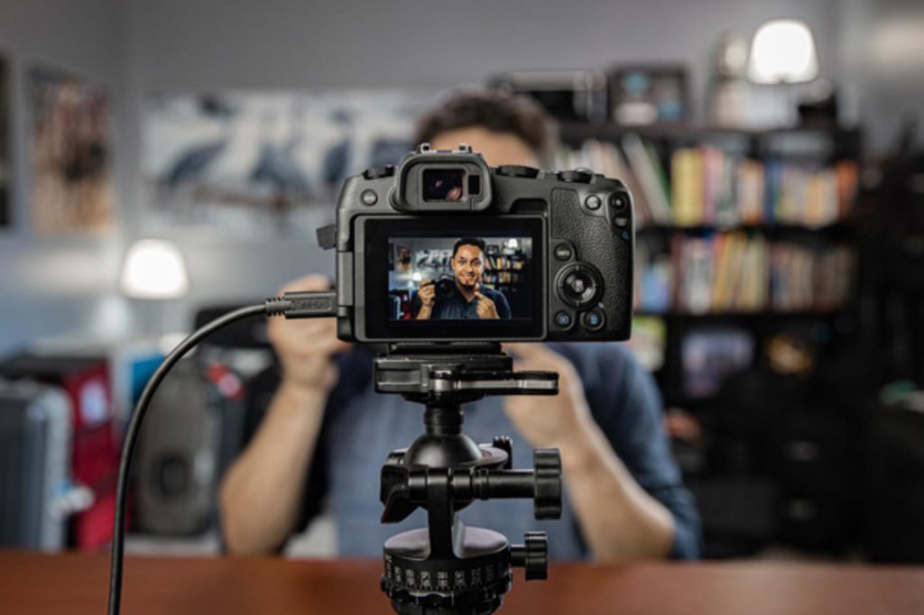 EOS Webcam Utility for Windows now works with 49 cameras