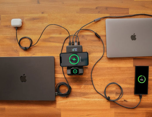 Chargeasap Flash Pro Ultra: world's 1st 275W powerbank with OLED screen