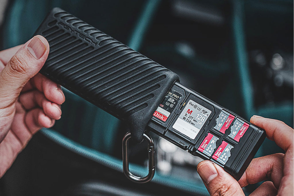 CreateMate: a card reader that is also a case