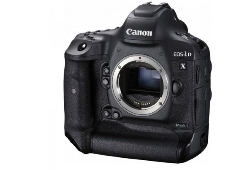 EOS-1D X Mark II: 4K at 60 fps, Dual Pixel AF 1