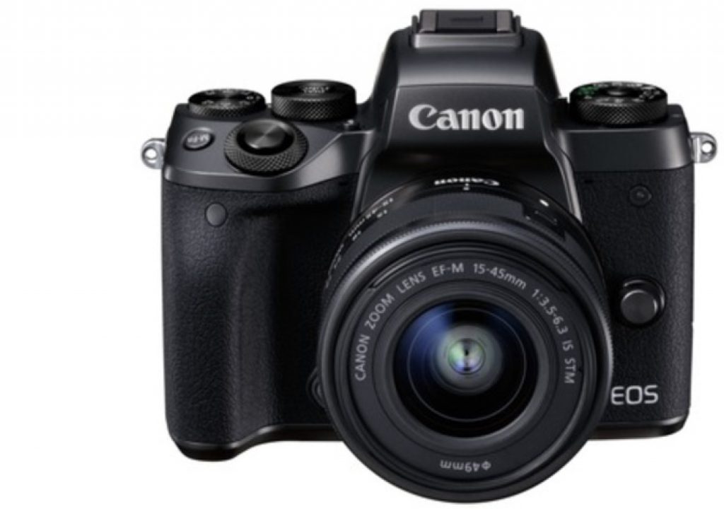 Canon EOS M5: mirrorless wants to be a DSLR