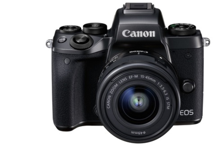 Canon EOS M5: mirrorless wants to be a DSLR