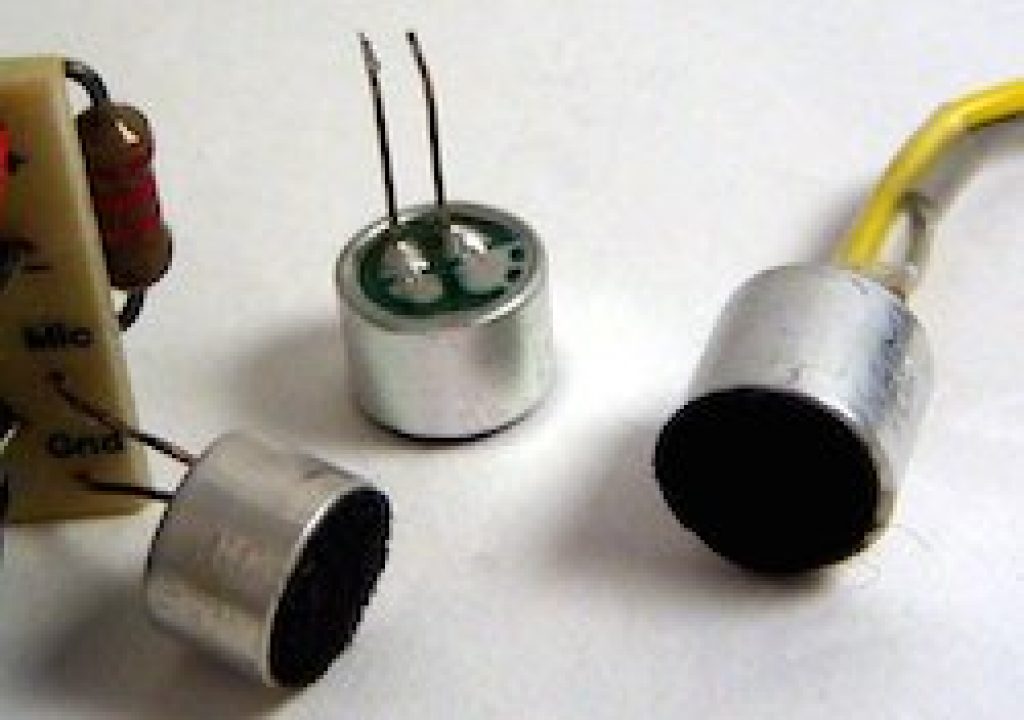 Handheld vocal microphones: a trend towards condenser electret? 11