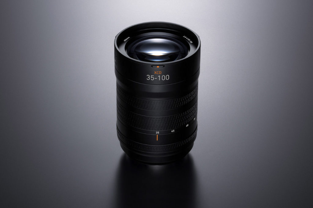 Hasselblad XCD 2,8–4/35–100E: seven Hasselblad prime lenses into one