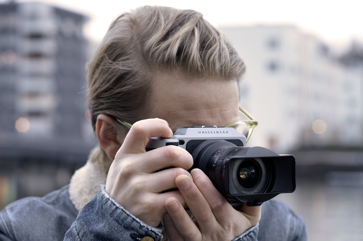 Hasselblad brings XPan format to digital