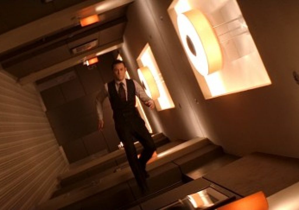 inception_hallway_mj_thumb.jpg