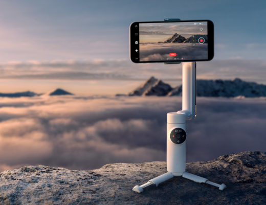 Insta360 Flow: a selfie stick, tripod and power bank for smartphones