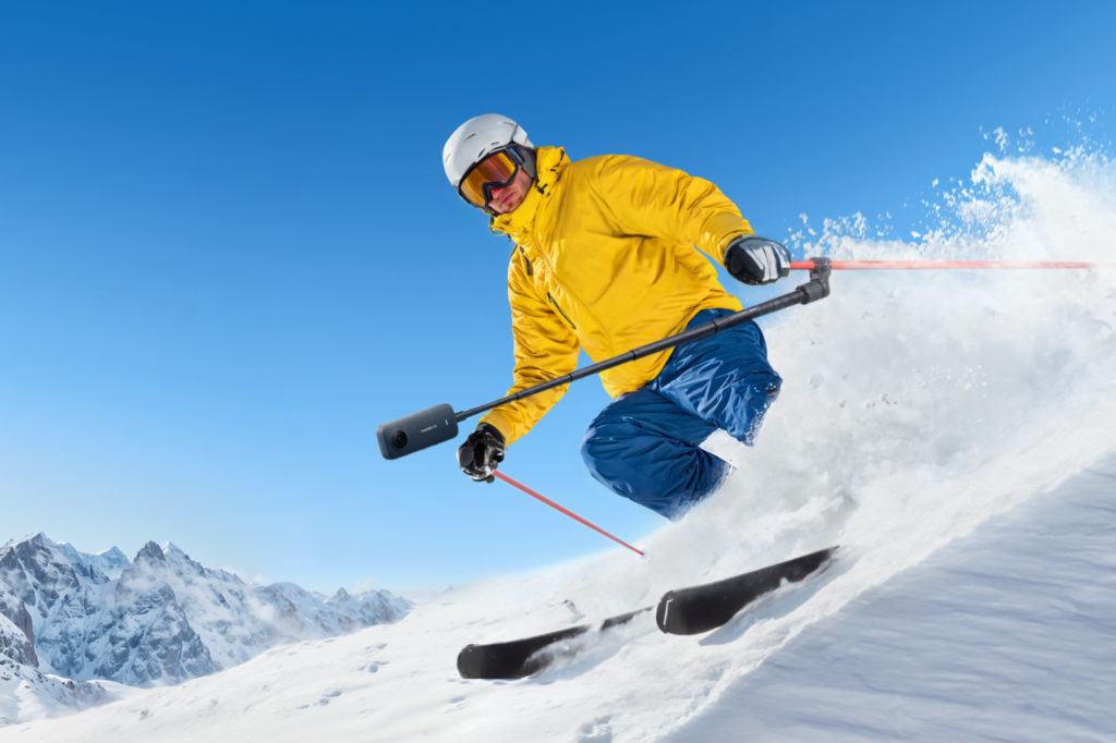 Insta360 Ski Pole Mount: an accessory for skiing enthusiasts