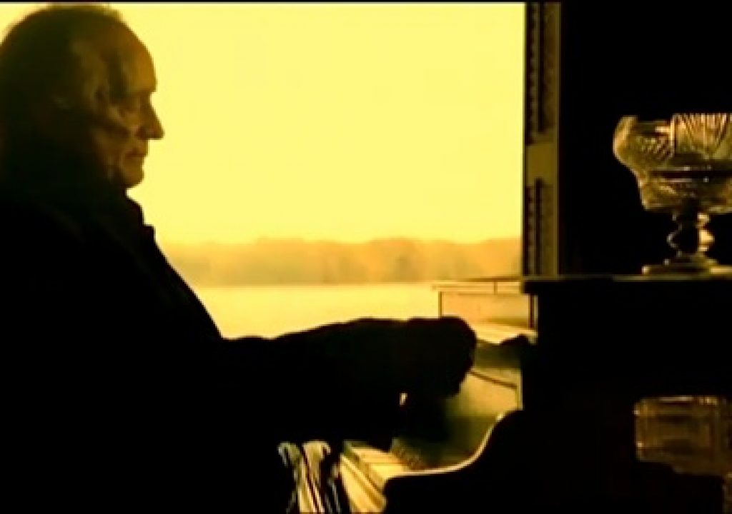 johnny_cash_hurt_video.jpg