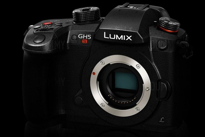 Panasonic LUMIX GH5S: one camera, a thousand opinions