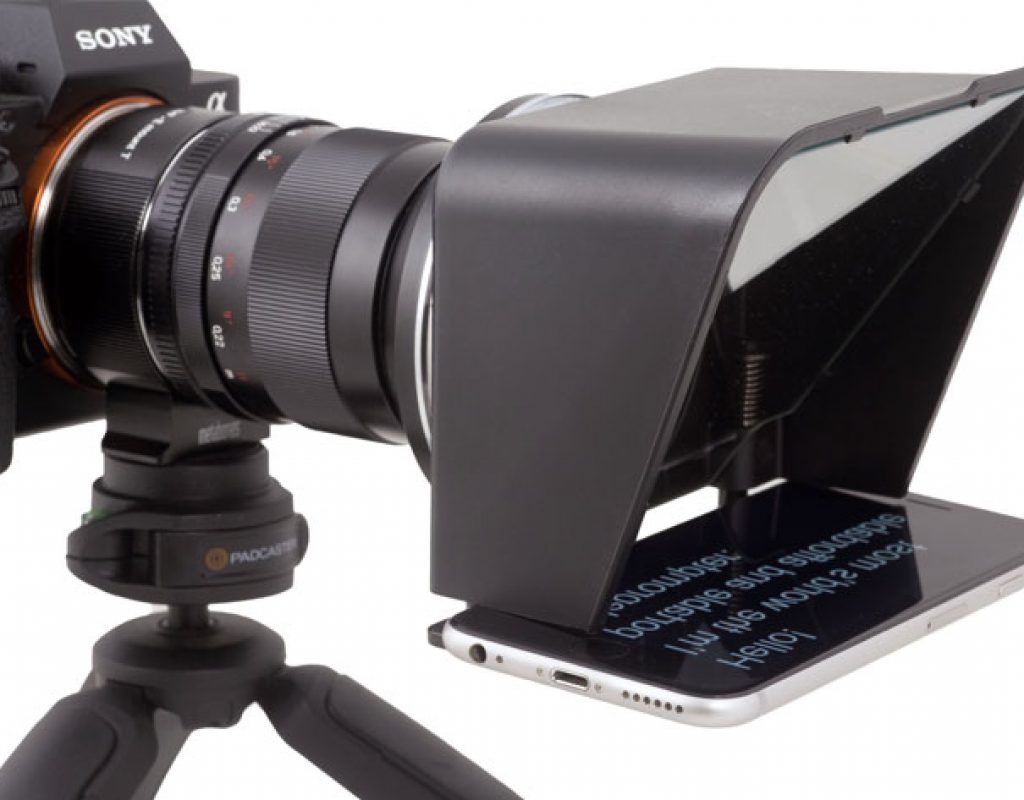 Turn your smartphone into a teleprompter with Parrot