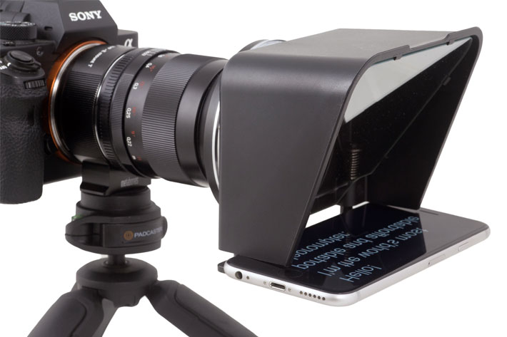 Turn your smartphone into a teleprompter with Parrot