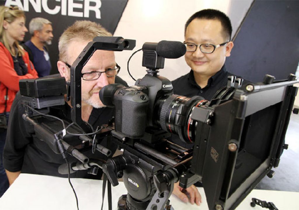 photokinaaction01.jpg