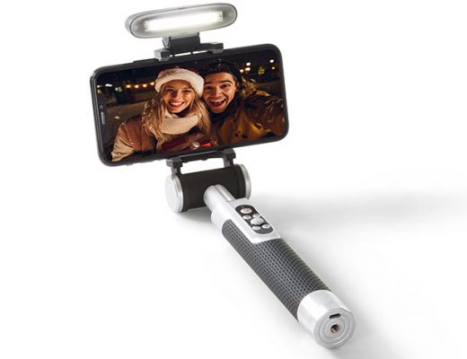 Pictar Smart-Light Selfie Stick: a new solution for smartphone vloggers