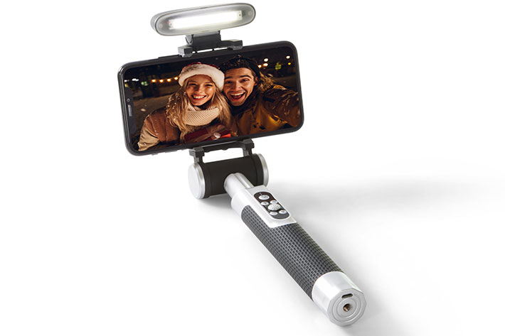 Pictar Smart-Light Selfie Stick: a new solution for smartphone vloggers