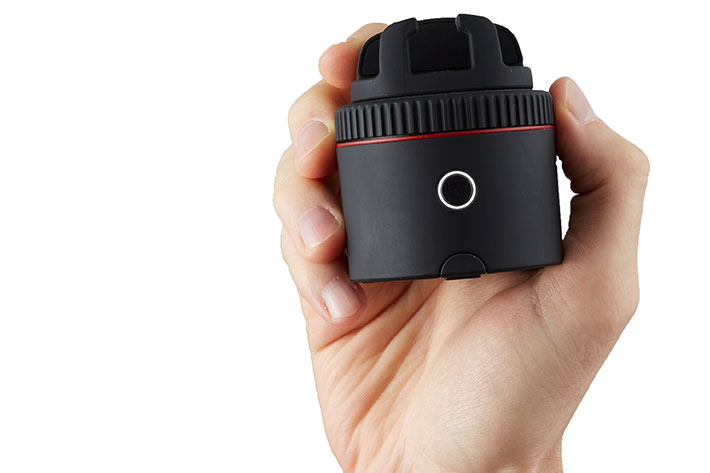 Pivo: the Swiss Army knife for mobile photographers