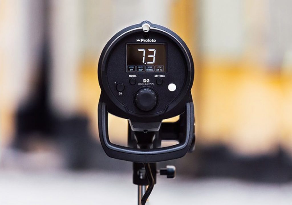 D2, the world's fastest monolight with TTL