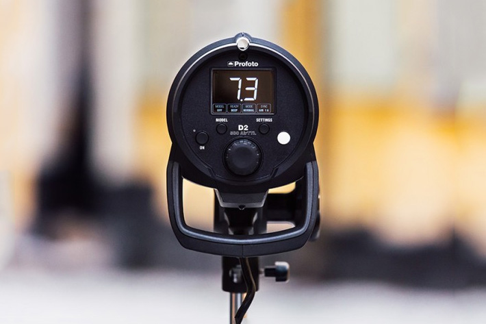 D2, the world's fastest monolight with TTL