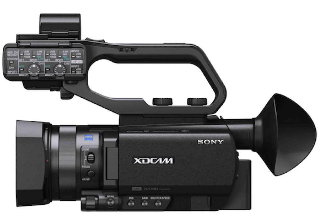 4-camera shootout in-studio with greenscreen & TriCaster virtual set 3
