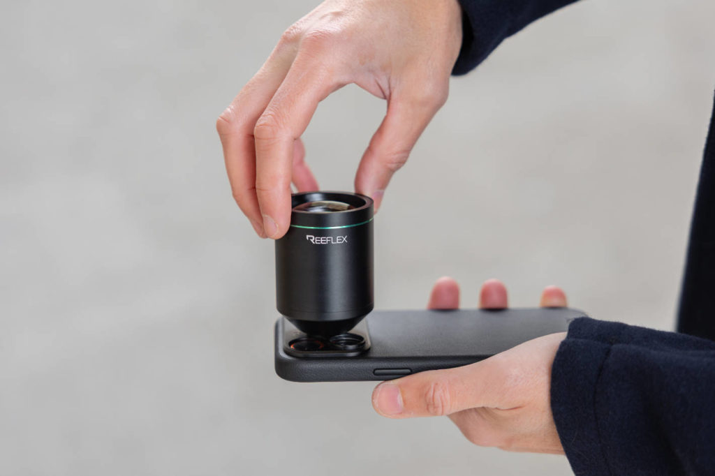 Reeflex has a new Ultra Telephoto 300–600mm... for smartphones
