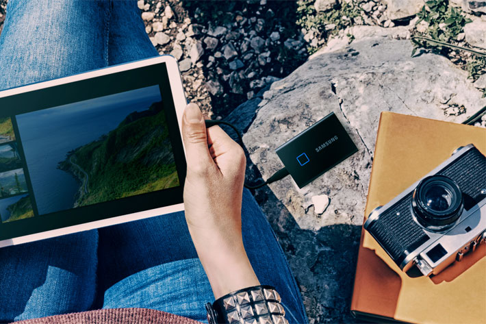 Samsung SSD T7 Touch: new portable storage with fingerprint protection 1