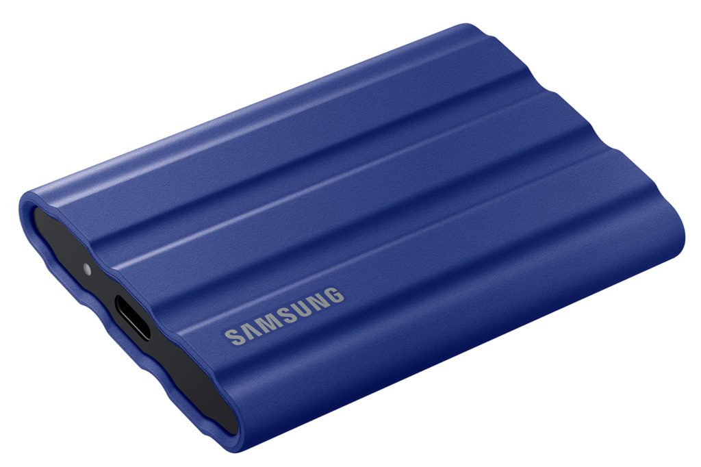  Samsung T7 Shield: 2TB portable storage in credit card size
