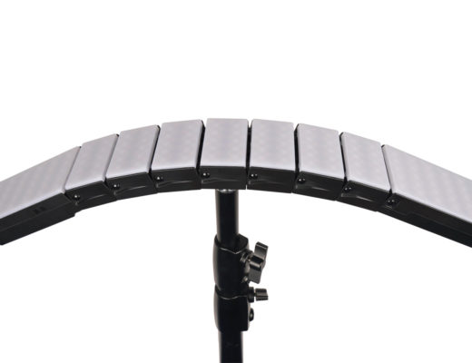 SIRUI B25R: a unique bendable RGB panel light with a Black Friday price