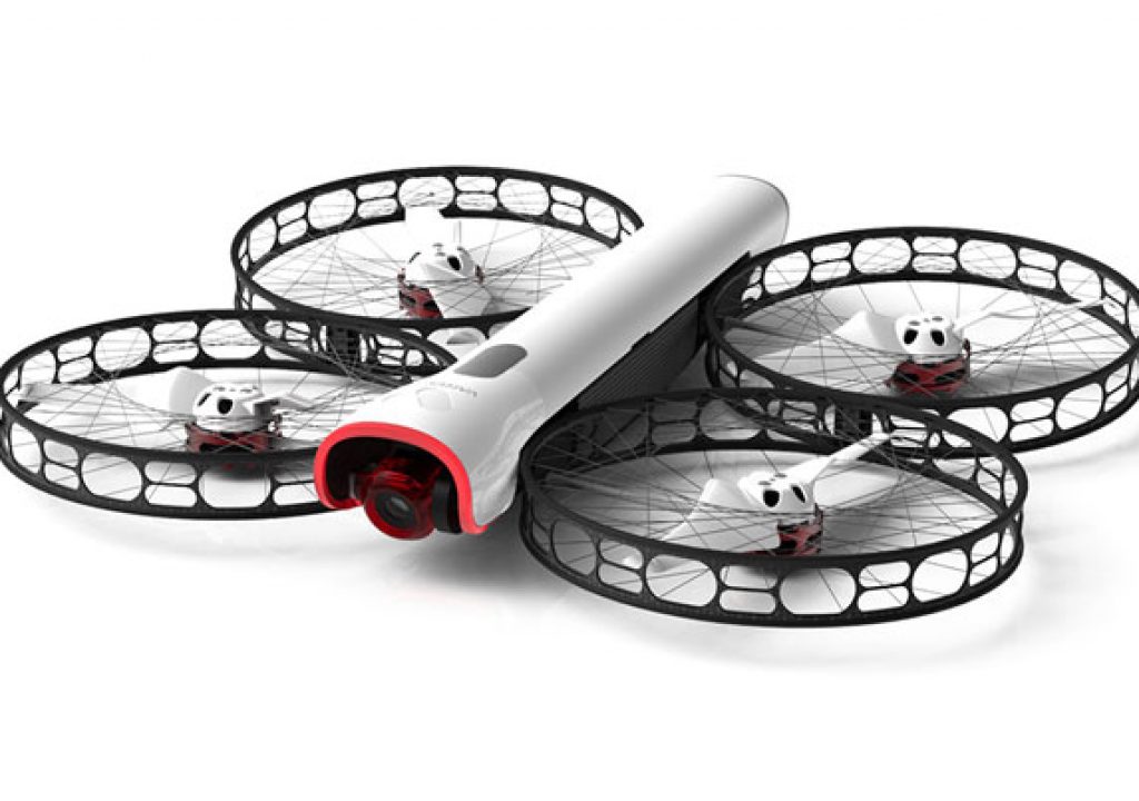 Snap: a lightweight and safe 4K drone 1