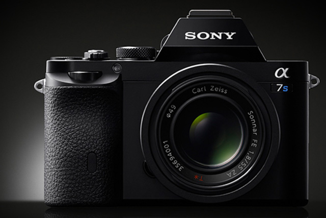 sonya7s_001.jpg