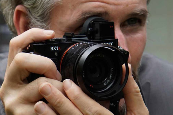 Sony RX1R II: first optical variable low pass filter 2