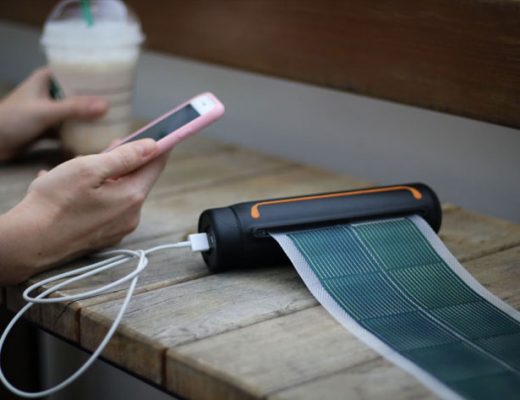 SOUL Solar Scroll: portable energy for smartphone filmmakers