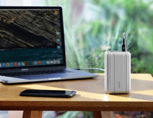 SuperTank Pro: a pocket-sized mobile power station
